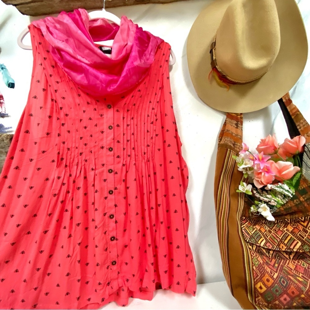 Artisan BARBIE PINK scarf/wrap w resort vacay beach vibe